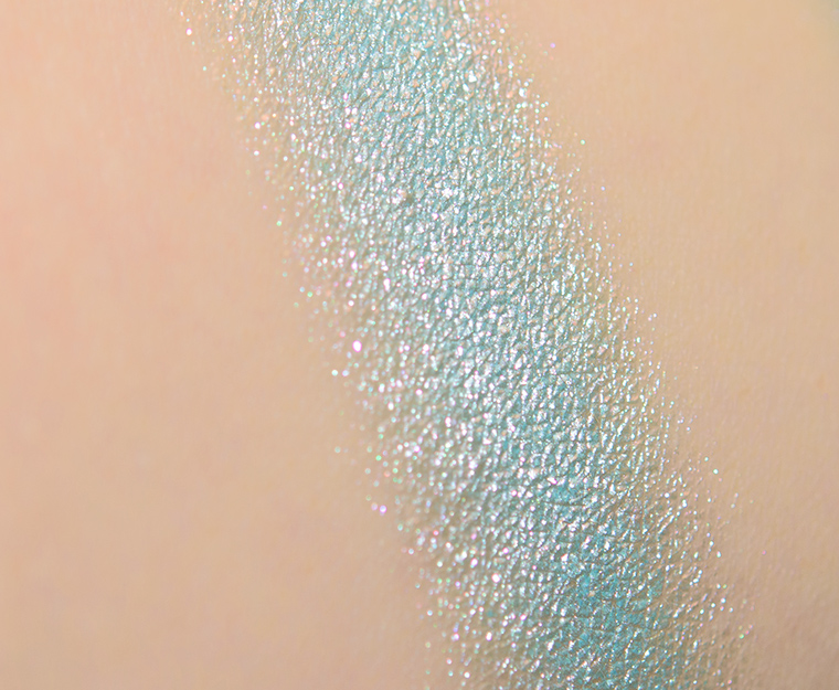 Clionadh Snowdrift Duochrome Eyeshadow