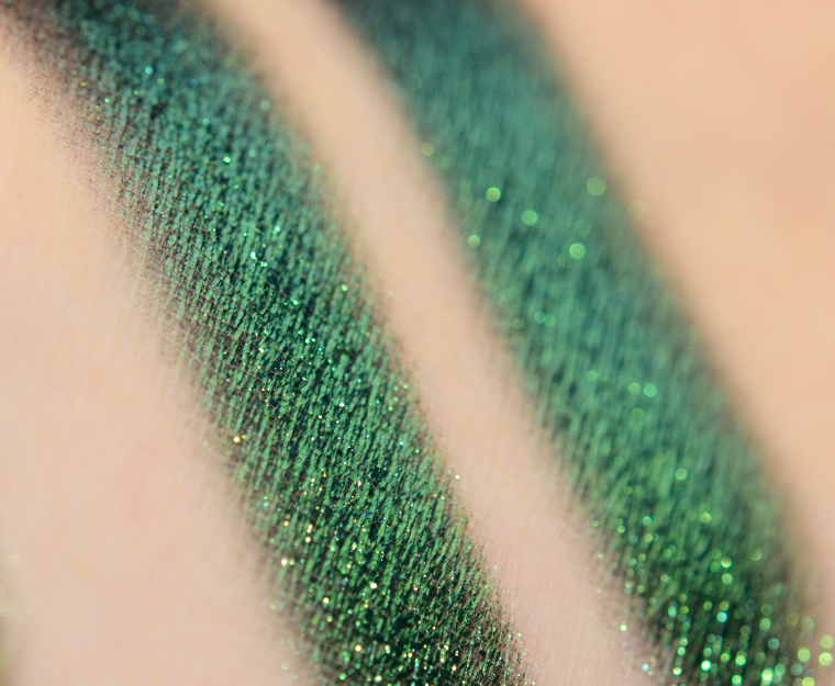 Clionadh Trefoil Jewelled Multichrome Eyeshadow