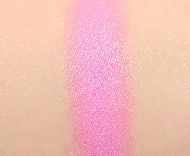 <p class="text-center">ColourPop Daydream Bby Pressed Powder Pigment</p>