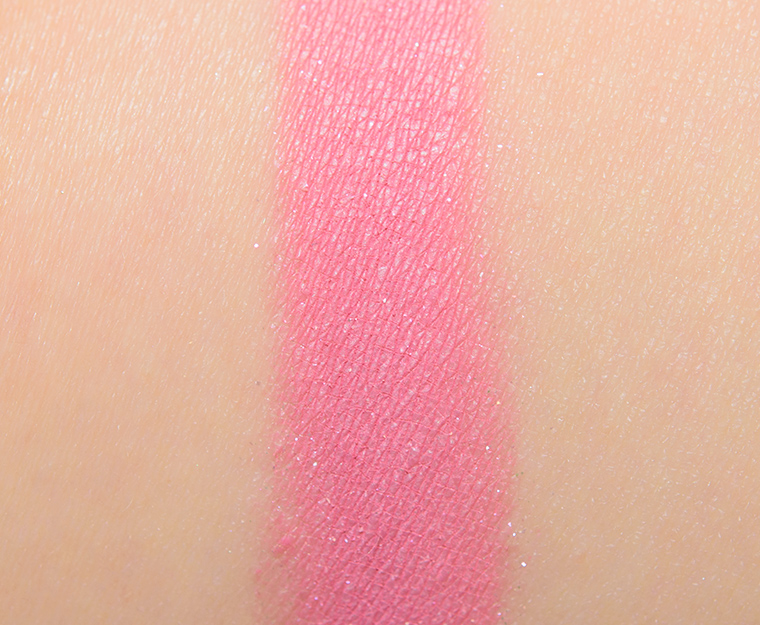<p class="text-center">ColourPop Loves It Pressed Powder Pigment</p>