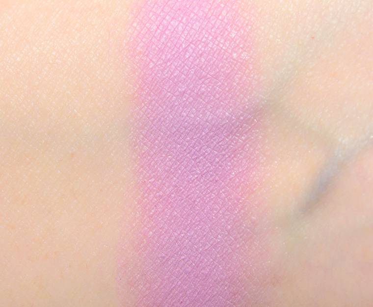 <p class="text-center">ColourPop Uplevel Pressed Powder Pigment</p>