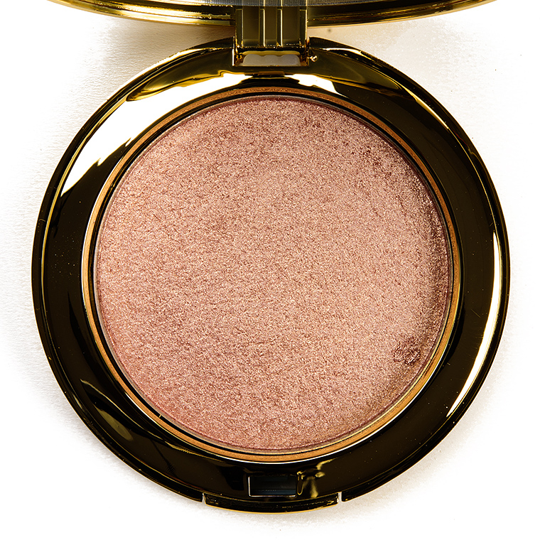 JD Glow Essence Pressed Powder Illuminator