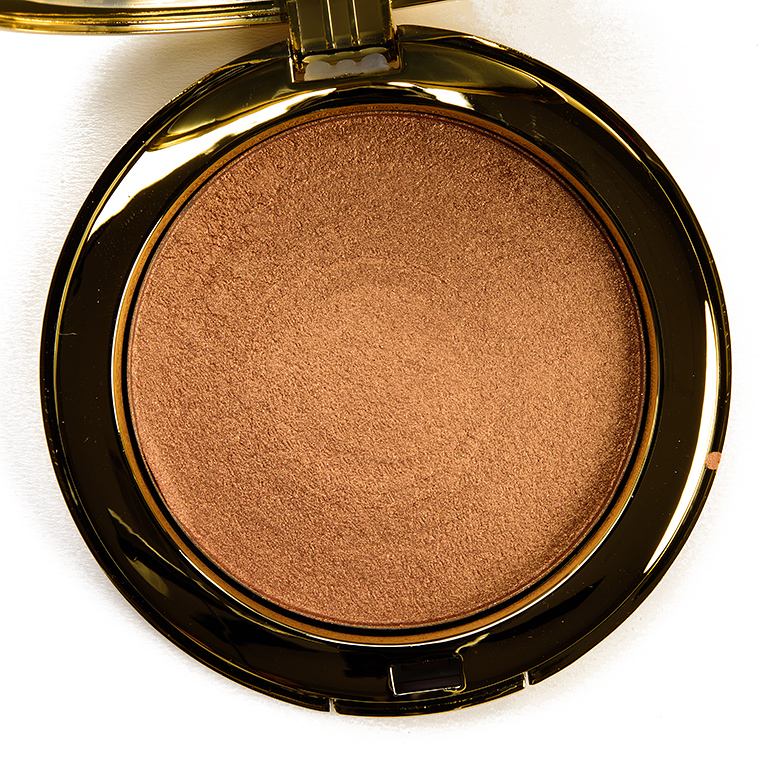 JD Glow Gabrielle Pressed Powder Illuminator