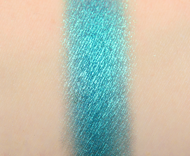 <p class="text-center">JD Glow Peacock Galaxy Shadow</p>