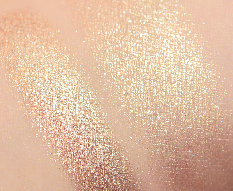JD Glow Periodt Pressed Powder Illuminator