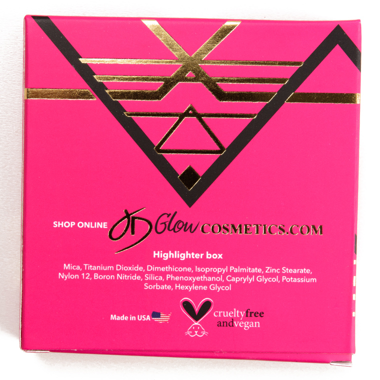 JD Glow Synopsis Pressed Powder Illuminator