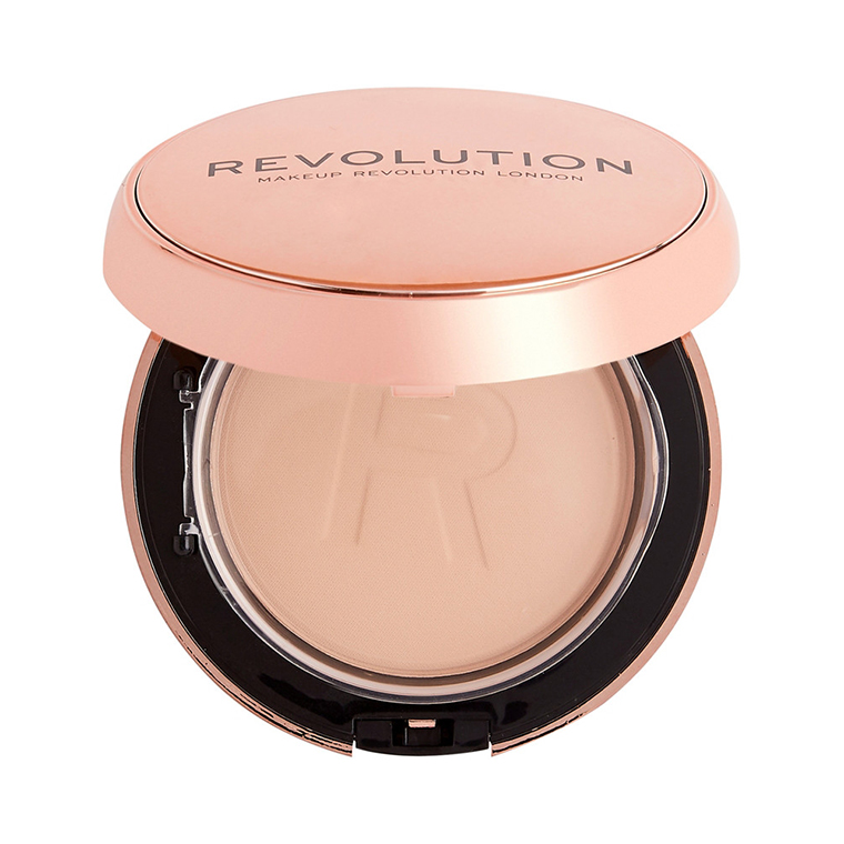 Makeup Revolution P5 Conceal & Define Satte Matte Powder Foundation