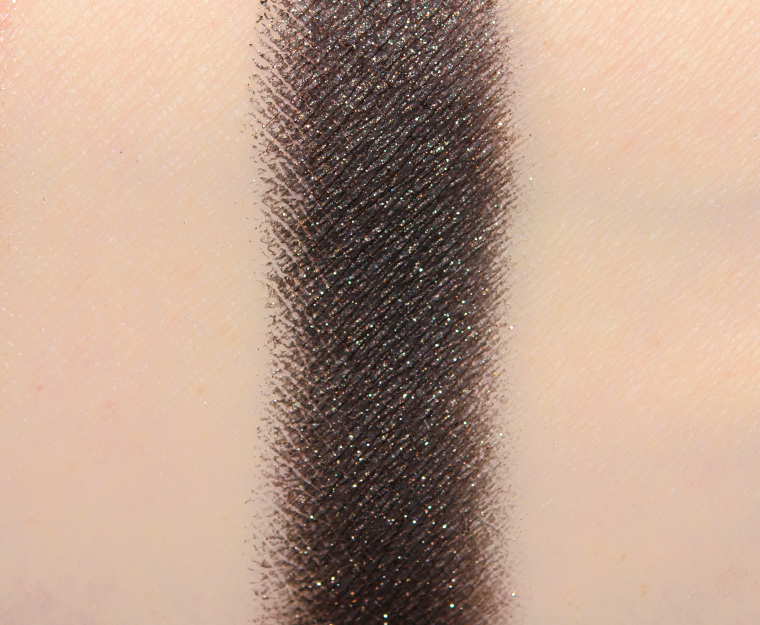 <p class="text-center">Marc Jacobs Beauty Love Eye-Conic Eyeshadow</p>