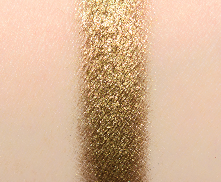 <p class="text-center">Marc Jacobs Beauty The Only Eye-Conic Eyeshadow</p>
