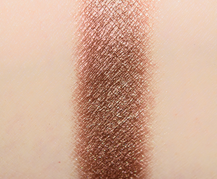 <p class="text-center">Marc Jacobs Beauty True Eye-Conic Eyeshadow</p>