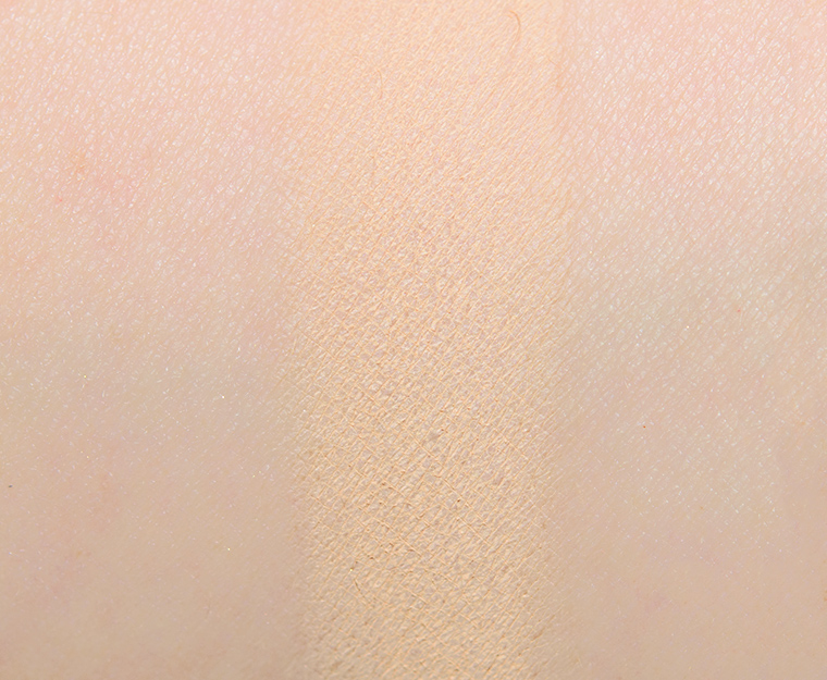 <p class="text-center">Artist Couture Exposed Eyeshadow</p>