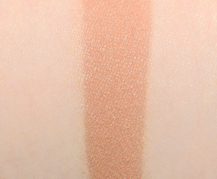 <p class="text-center">Artist Couture Stripped Eyeshadow</p>