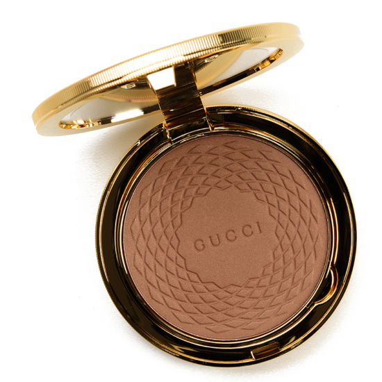 Gucci Beauty Light (02) Soleil Bronzing Powder