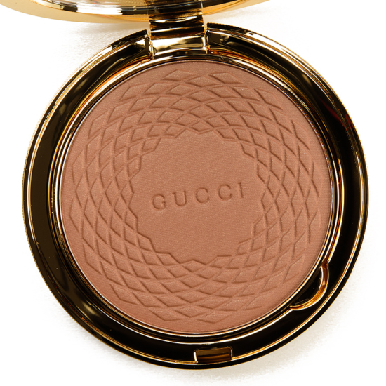 Gucci Medium (03) Soleil Bronzing Powder Review & Swatches