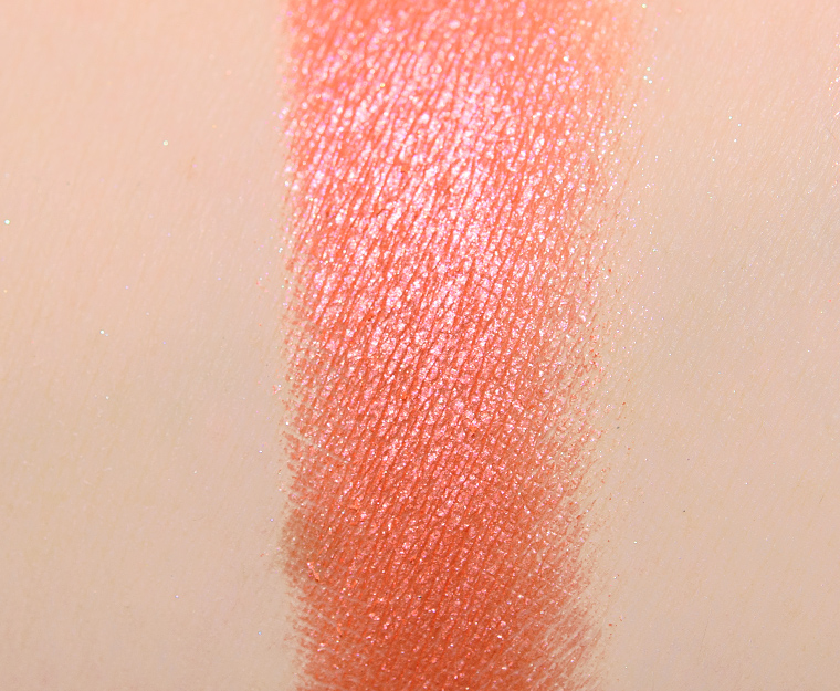 <p class="text-center">Lethal Cosmetics Echo Pressed Powder Shadow</p>