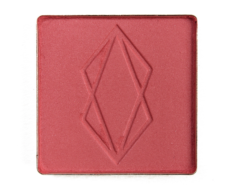 <p class="text-center">Lethal Cosmetics Fahrenheit Pressed Powder Shadow</p>