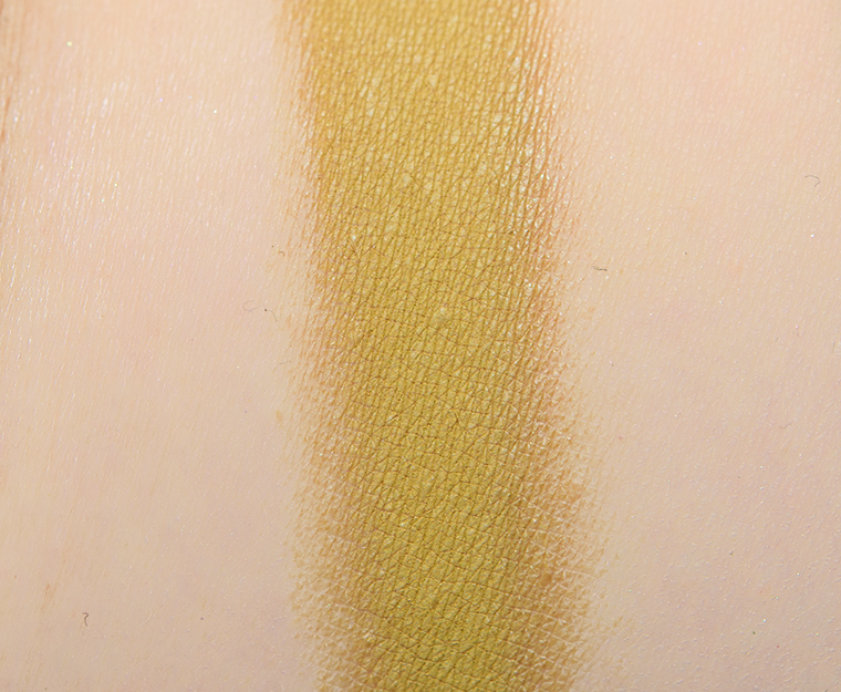 <p class="text-center">Lethal Cosmetics Recluse Pressed Powder Shadow</p>