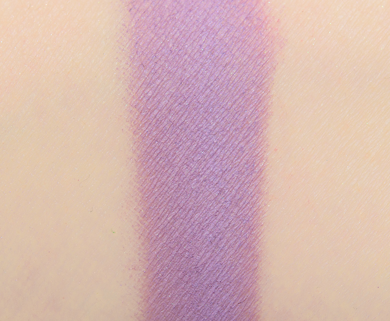 <p class="text-center">Lethal Cosmetics Release Pressed Powder Shadow</p>