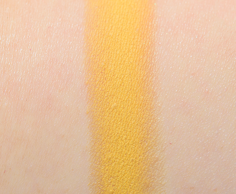 <p class="text-center">Sydney Grace Geese a Laying Matte Shadow</p>