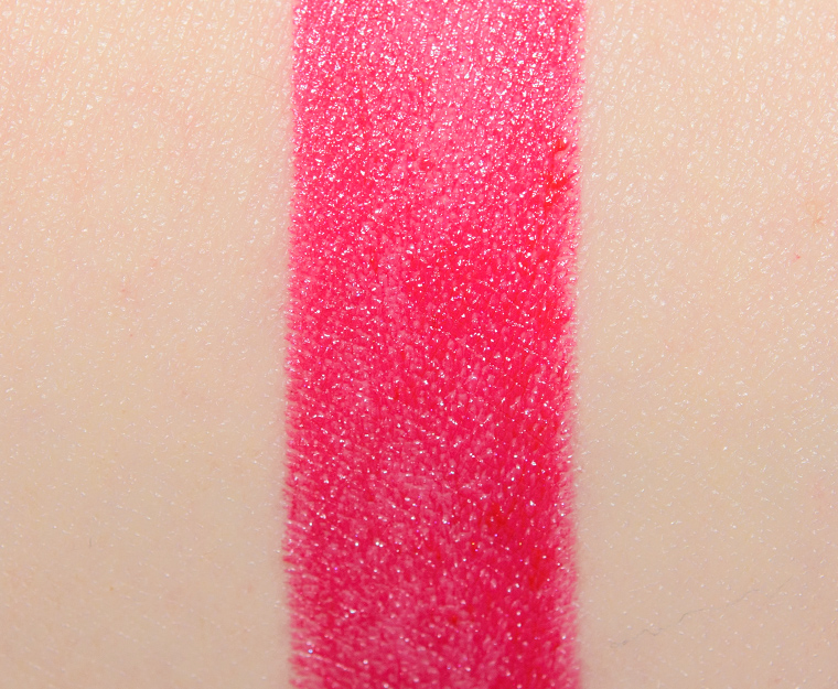 <p class="text-center">Becca Candy Apple Ultimate Lipstick Love</p>