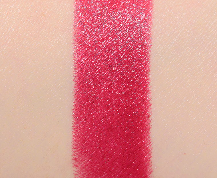 <p class="text-center">Becca Hibiscus Ultimate Lipstick Love</p>