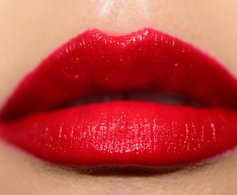 <p class="text-center">Becca Ruby Ultimate Lipstick Love</p>