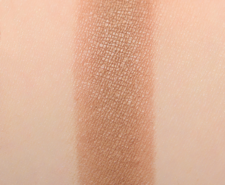 <p class="text-center">Chanel Candeur et Experience #2 Multi-Effect Eyeshadow</p>
