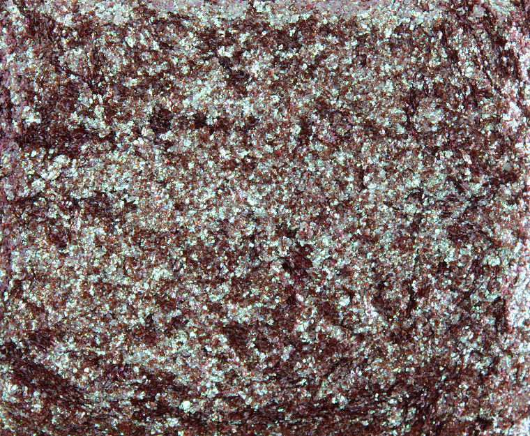 Clionadh Carving Glitter Multichrome Eyeshadow