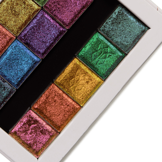 Clionadh Deep Iridescent Multichrome Eyeshadow