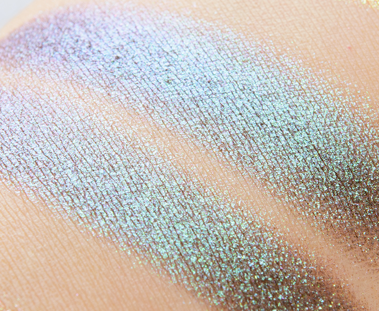 Clionadh Embroidery Hybrid Multichrome Eyeshadow