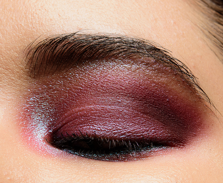 Clionadh Abrasion Glitter Multichrome Eyeshadow