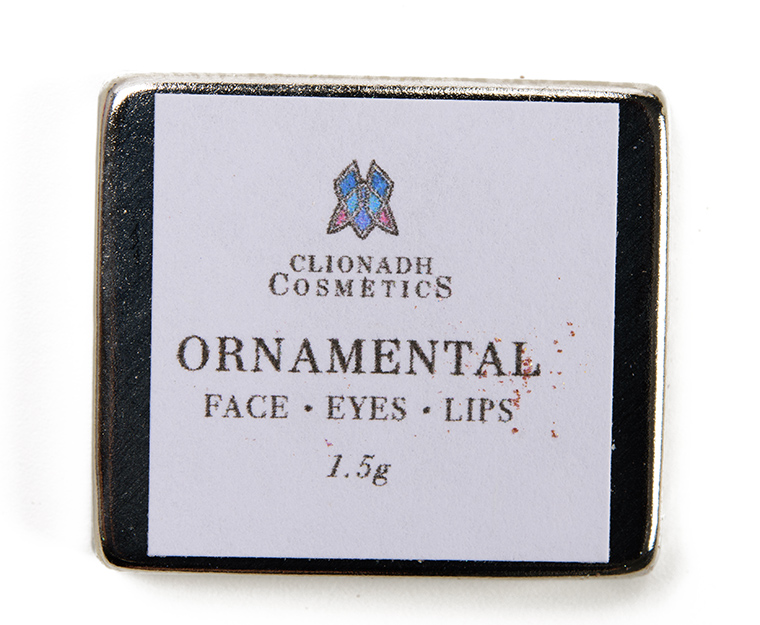 Clionadh Ornamental Glitter Multichrome Eyeshadow
