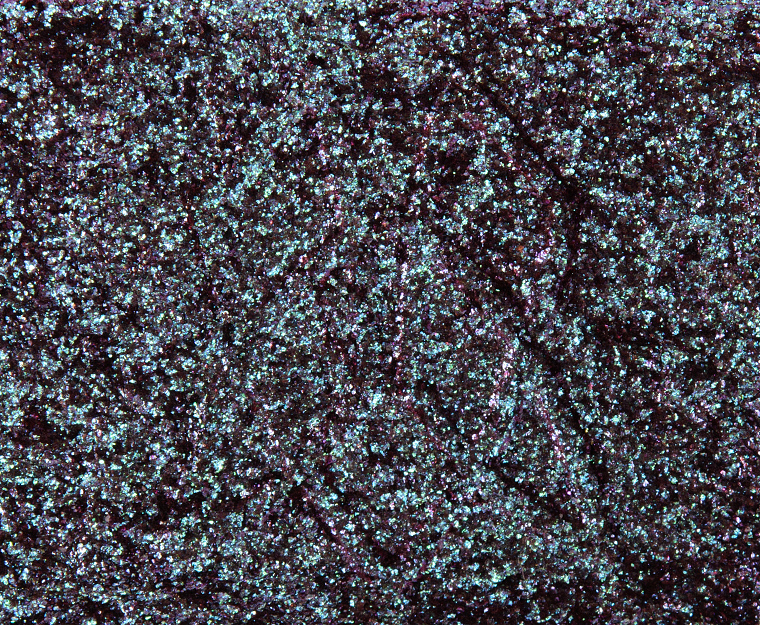 Clionadh Shard Hybrid Multichrome Eyeshadow