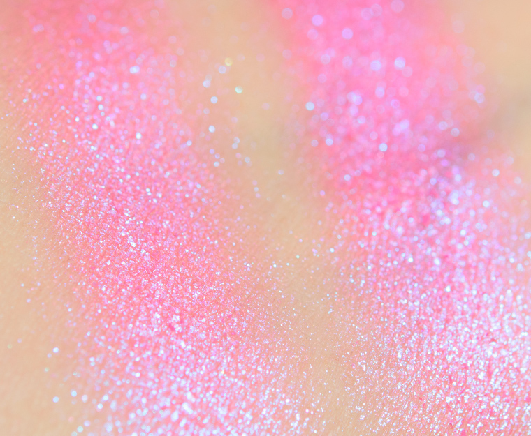 Clionadh Spotlight Glitter Multichrome Eyeshadow
