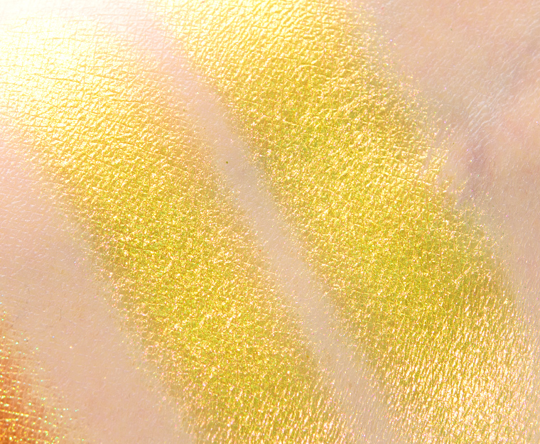 Clionadh Throne Vibrant Multichrome Eyeshadow