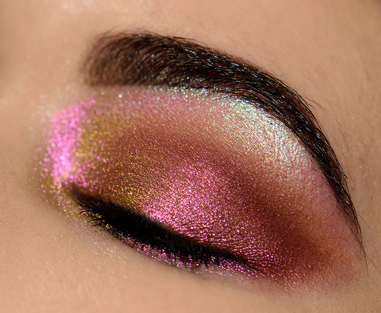 Clionadh Mosaic Hybrid Multichrome Eyeshadow