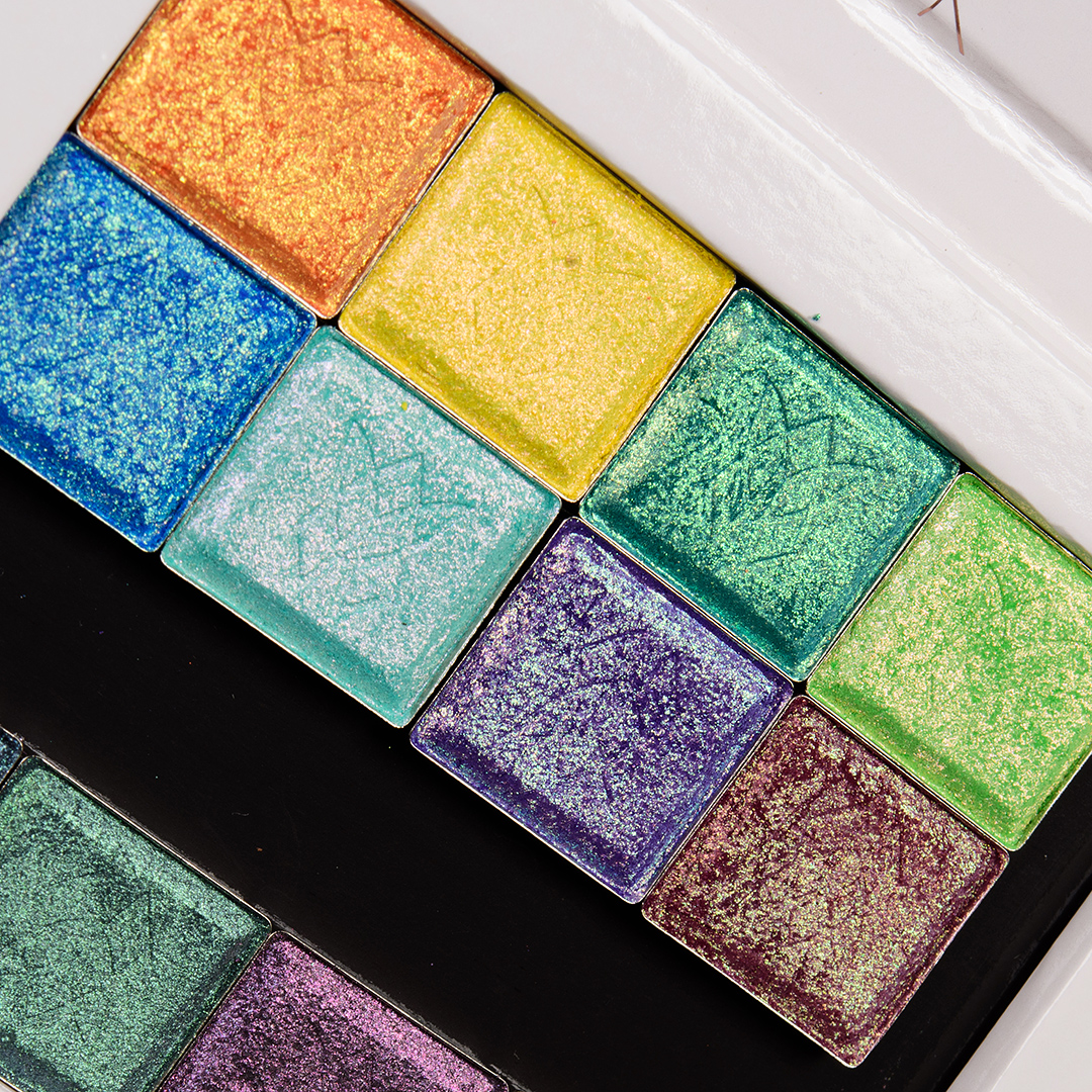 Clionadh Hybrid & Vibrant Multichrome Eyeshadow Swatches (x16)