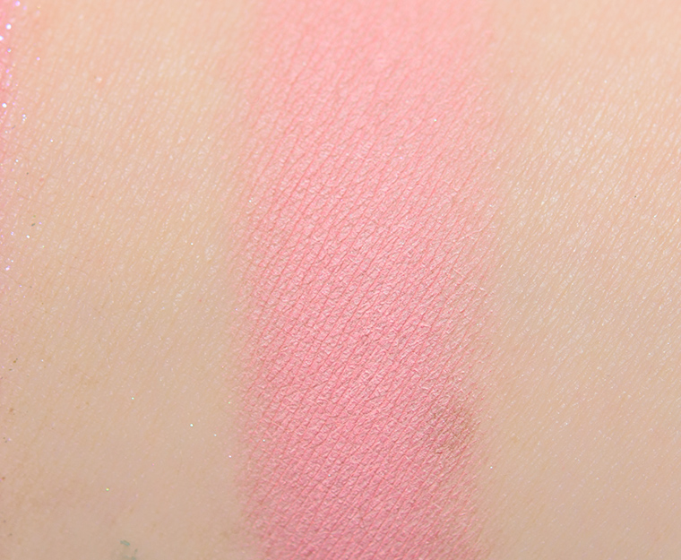 Coloured Raine Pink Grapefruit Eyeshadow