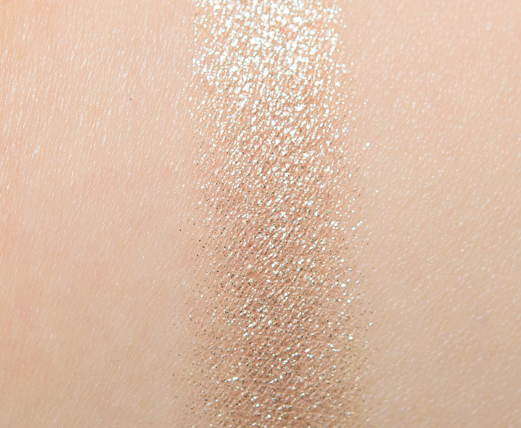 <p class="text-center">Dior Grand Bal #1 High Colour Eyeshadow</p>