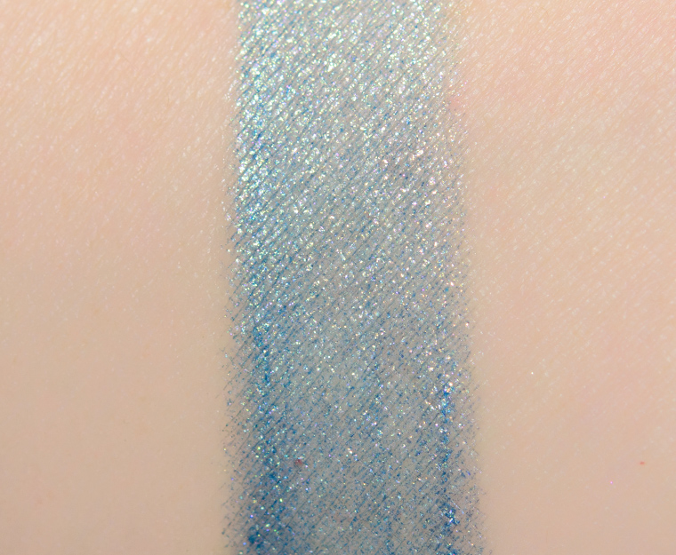 <p class="text-center">Dominique Cosmetics Cold Heart Beautiful Mess Liquid Eyeshadow</p>