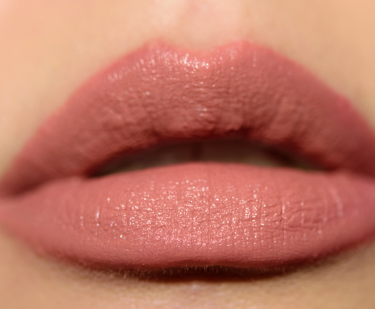 <p class="text-center">Giorgio Armani Tadzio (103) Lip Maestro</p>