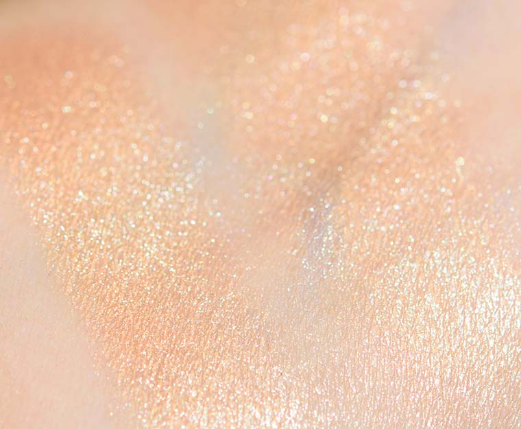 Huda Beauty Flora N.Y.M.P.H. All Over Highlighting Powder