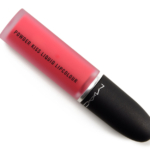 MAC Escandalo Powder Kiss Liquid Lipcolour
