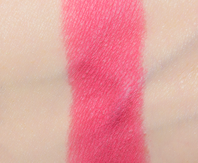 <p class="text-center">MAC Fall in Love Powder Kiss Soft Matte Eyeshadow</p>