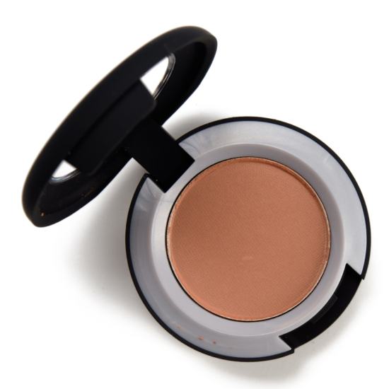 MAC Powder Kiss Soft Matte Eyeshadow What Clout