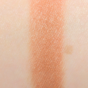 MAC What Clout Powder Kiss Soft Matte Eyeshadow