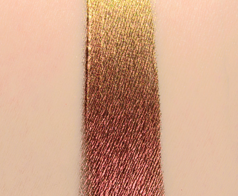 <p class="text-center">Natasha Denona Dogbane Chromium Liquid Eyeshadow</p>
