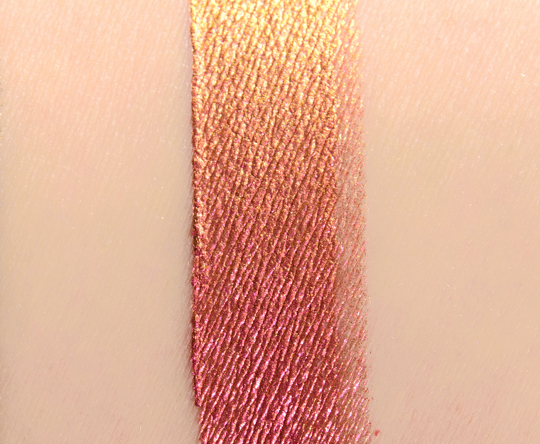 <p class="text-center">Natasha Denona Dragonfly Chromium Liquid Eyeshadow</p>