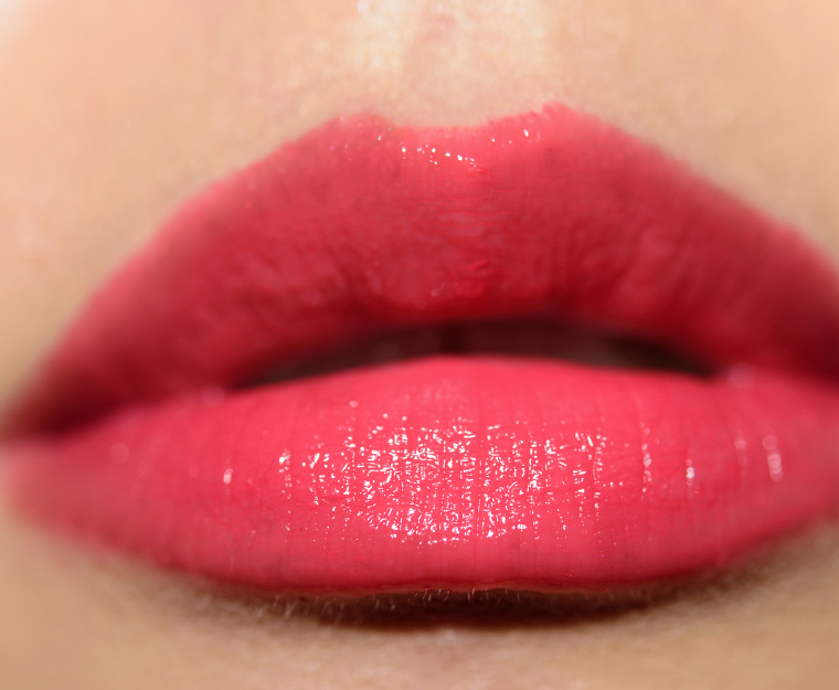 <p class="text-center">Pat McGrath Electric Lotus Divinyl Lip Shine</p>