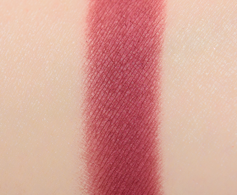 <p class="text-center">Pat McGrath Hedonistic Rose EYEdols Eyeshadow</p>